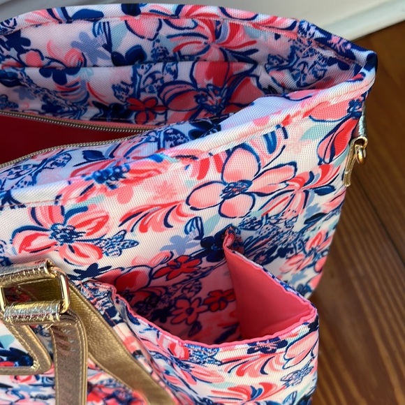 NWT Lilly Pulitzer Insulated Beach Tote - Picture 7 of 15